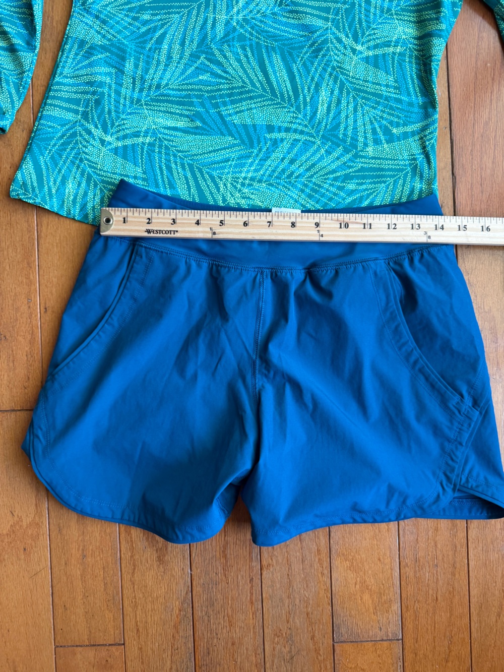 Lands End Women’s Swim Set Lined Shorts Long Sleeve Top Size Small UPF Modest - Picture 11 of 11